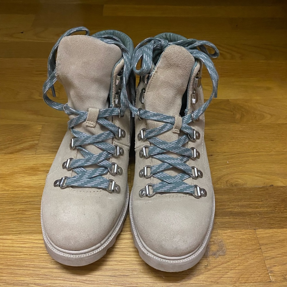 Sorel Lennox hiker boots in beige, gently worn